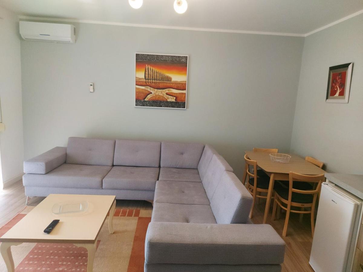 Bral Apartment 6 Durrës Exteriör bild